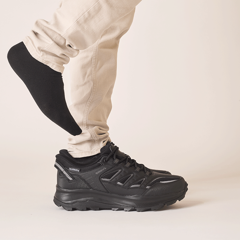 120717-01-MEGANTIC-01_GIF_WEBSITE_MEGANTIC_NOIR-MEGANTIC-Men's Athletic Shoes-Yellow Shoes-Yellow Shoes