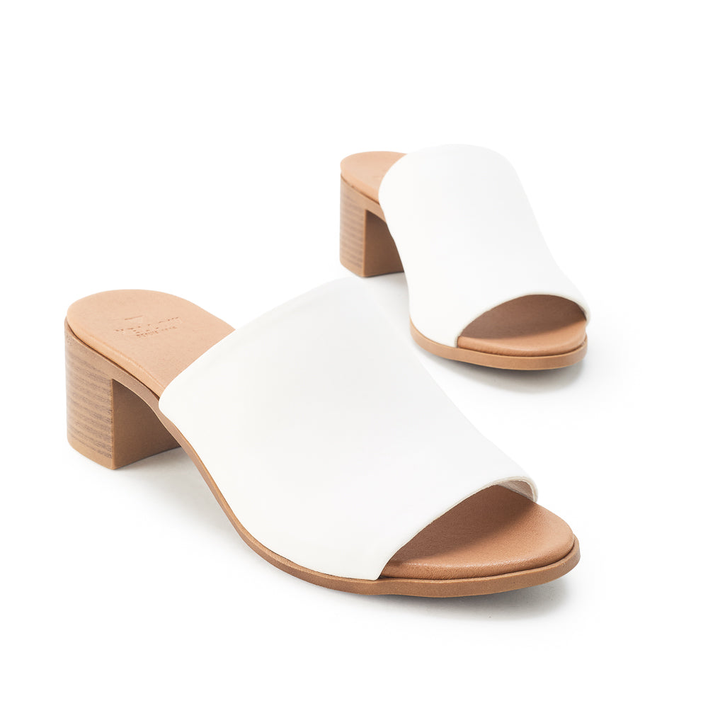 121956-70-PALAOS-02_aa511a7b-38f2-4913-8ea8-09469ed08089-PALAOS-Women's Sandals-Yellow-Yellow Shoes