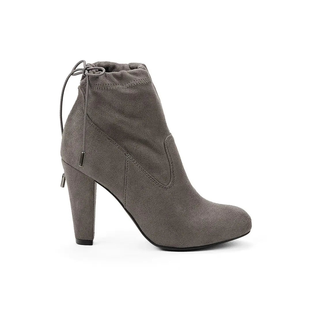 105830-05-corbusier_5bdd8c00-80ed-4c30-8723-184a691deddb-1522300070-Corbusier-Women's Fashion Light Boots-Chelsee Girl-Yellow Shoes