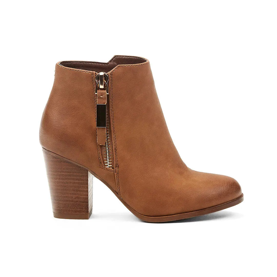 106770-31-baez_aa623549-33da-42d6-9195-9eab956c0888-1619500097-Baez-Women's Fashion Light Boots-Chelsee Girl-Yellow Shoes
