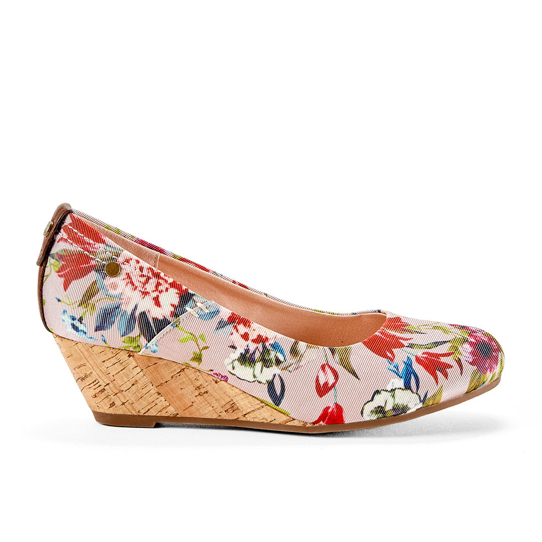 106993-71-majorca_ce9ea956-cefd-4b62-ac14-8c1e58942f16-1637000179-Majorca-Women's Dress Shoes-Chelsee Girl-Yellow Shoes