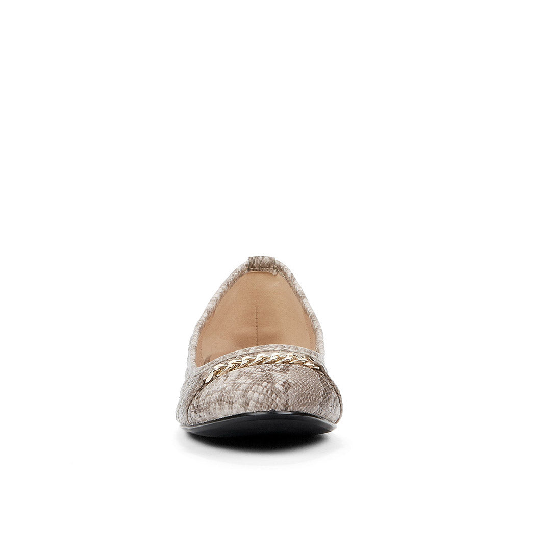 107850-71-alive-2_ae824c34-a7b3-42bb-a15c-287199d3b378-Alive-Women's Casual Shoes-Chelsee Girl-Yellow Shoes