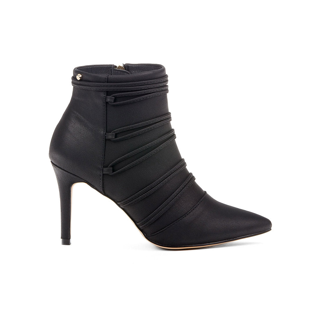 107956-01-eden_30b3c551-b250-4cd3-93d6-5184db5e7daf-107956-01-Eden-Women's Fashion Light Boots-Chelsee Girl-Yellow Shoes