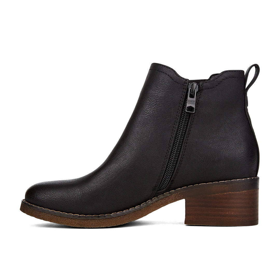 109651-01-roots-02_d020d5cd-487d-4d1f-be74-9c13580fa8e9-Roots-Women's Fashion Light Boots-Chelsee Girl-Yellow Shoes