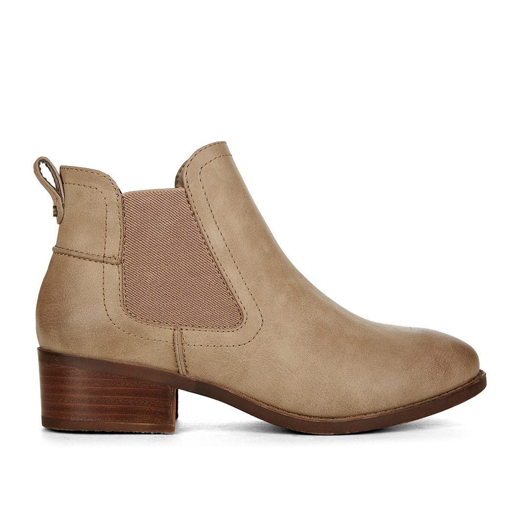 109668-25-undercover-01-109668-25-Undercover-Women's Fashion Light Boots-Chelsee Girl-Yellow Shoes