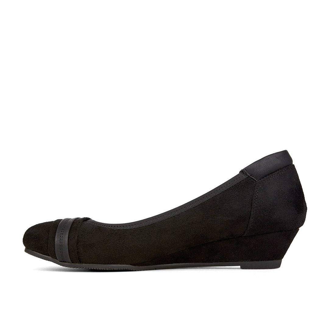 109710-01-prophets-02_f535c9a4-5f83-4104-aeb4-52111534cdfe-Prophets-Women's Comfort Shoes-Chelsee Girl-Yellow Shoes