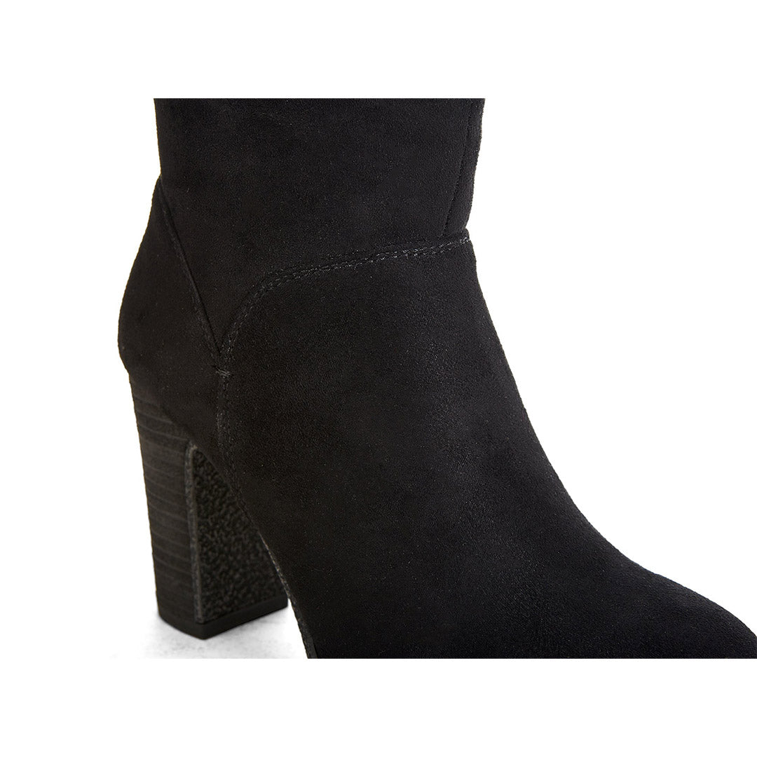 109815-01-remasteredd-06_befb3c65-47ac-49ab-b974-88a44aa0a658-Remasteredd-Women's Fashion Light Boots-Chelsee Girl-Yellow Shoes