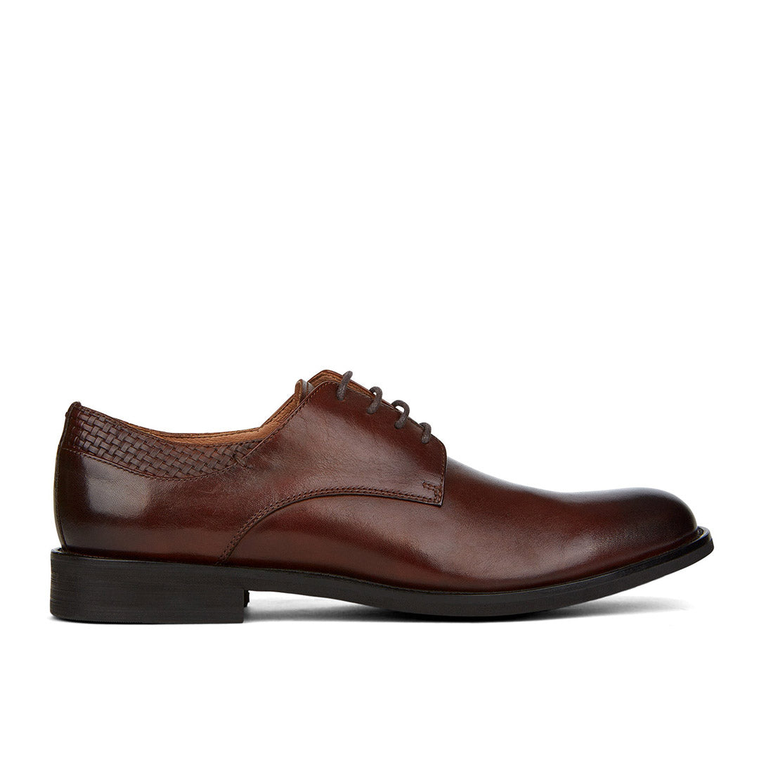 109877-31-milton-01_f6210a89-15a1-4ff3-9761-f1ab8d1440c3-1921700076-Milton-Men's Shoes-Nova Club-Yellow Shoes