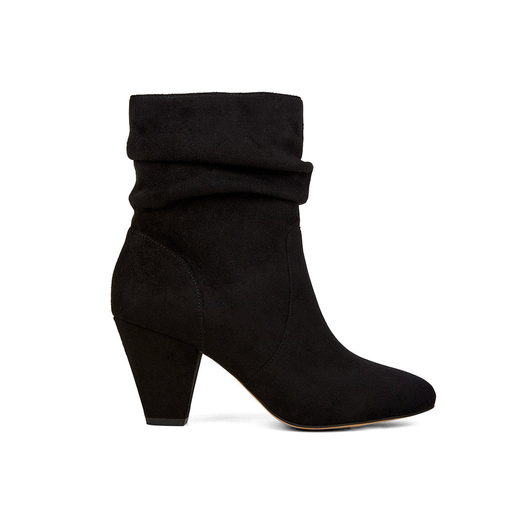 110071-01-venturaa-01-1929600050-Venturaa-Women's Fashion Light Boots-Chelsee Girl-Yellow Shoes