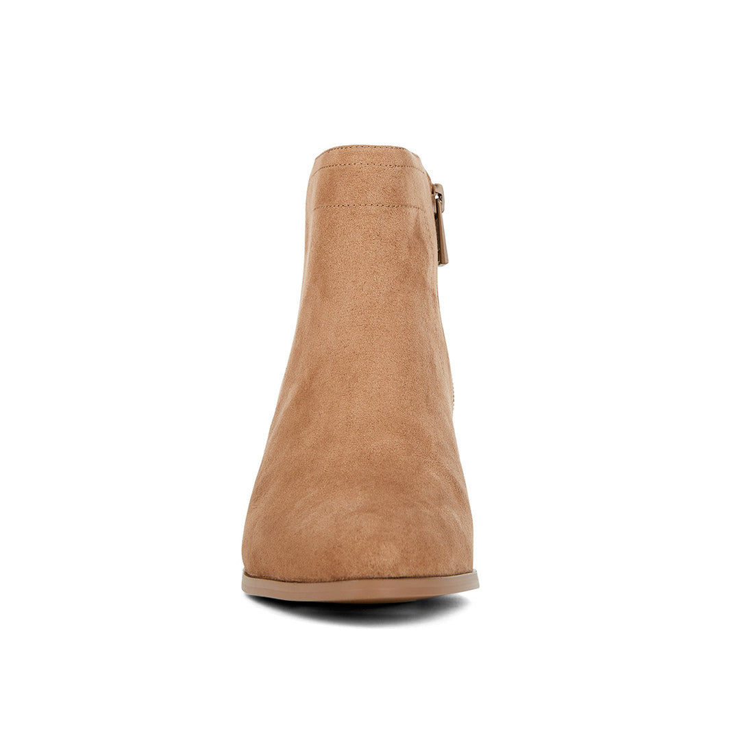 110315-42-postet-04-Poste T-Women's Fashion Light Boots-Chelsee Girl-Yellow Shoes