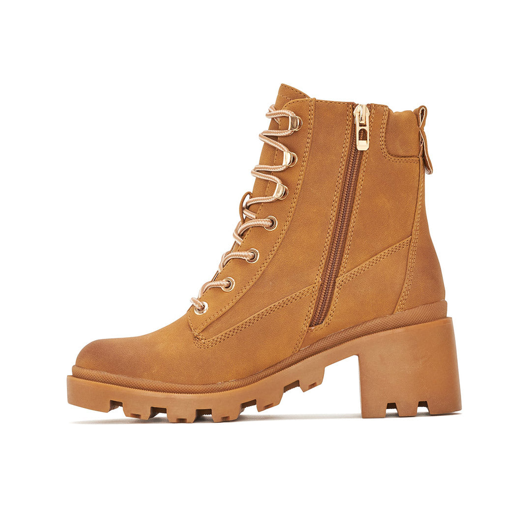 114423-66-TRACE-3-Trace-Women's Winter Boots-Chelsee Girl-Yellow Shoes