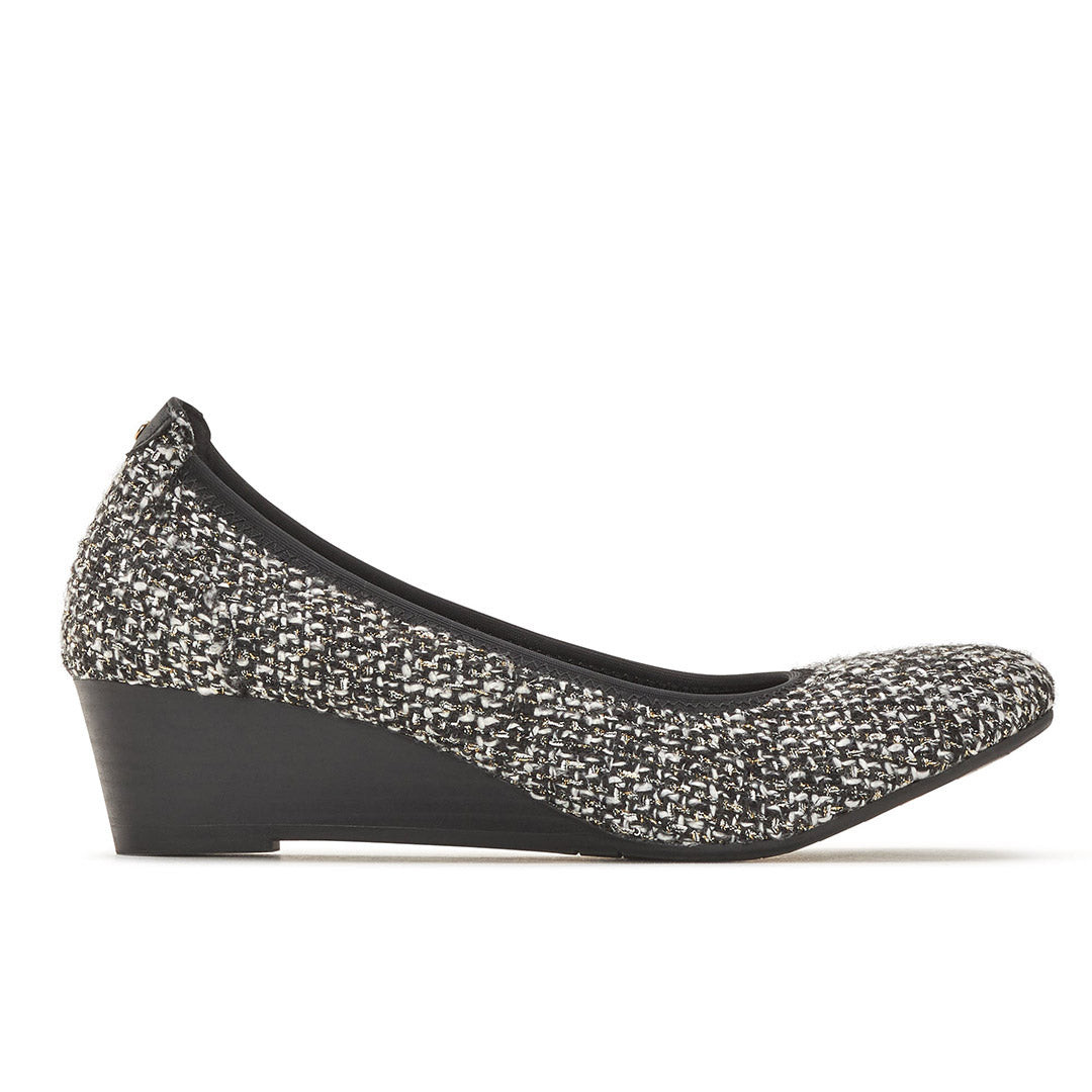 116936-71-JUDY-1_a04f59d2-1f51-4c9c-b249-25e72afb551e-116936-71-Judy-Women's Dress Shoes-Yellow-Yellow Shoes