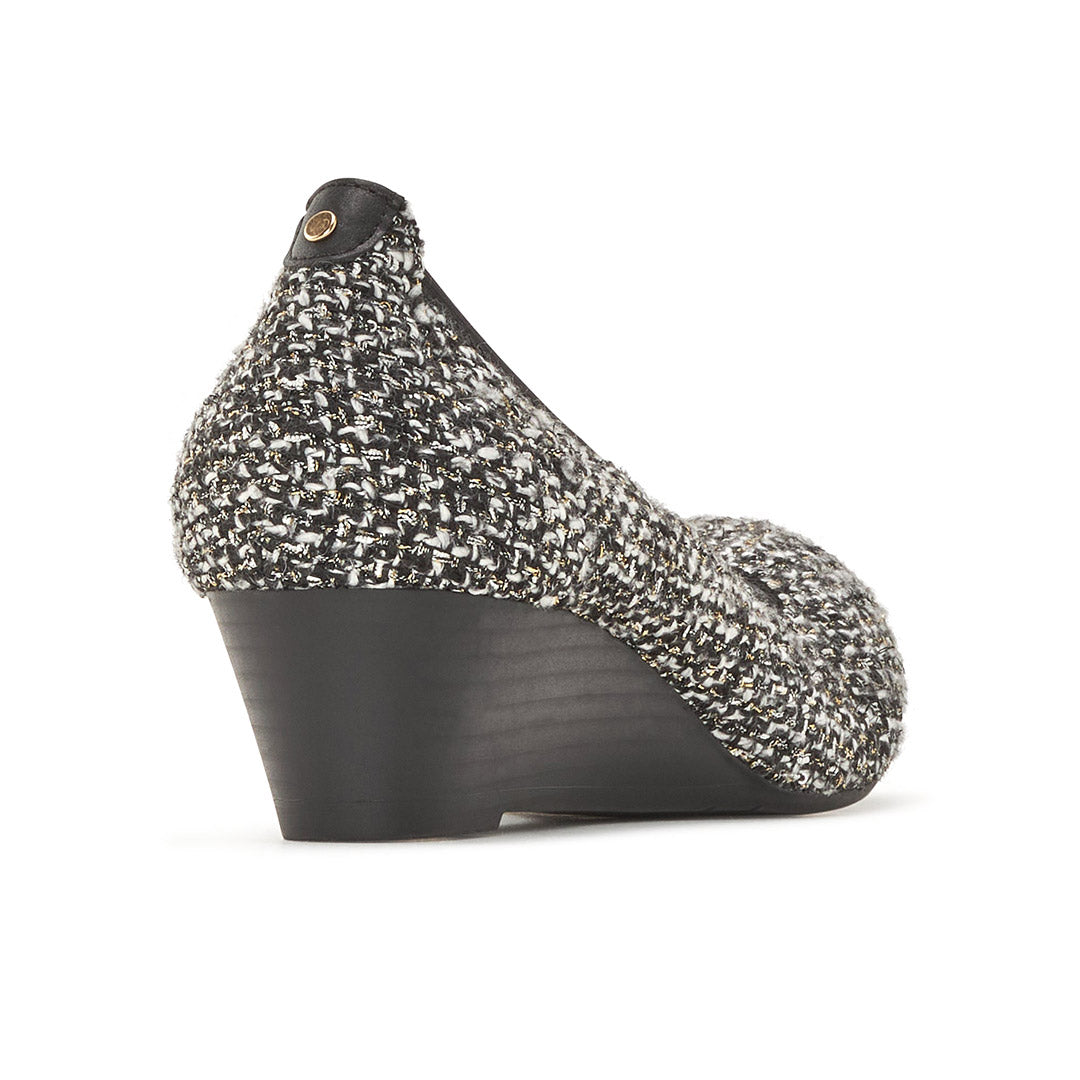 116936-71-JUDY-5_77831d82-31a1-4612-8b1d-99474377c618-Judy-Women's Dress Shoes-Yellow-Yellow Shoes