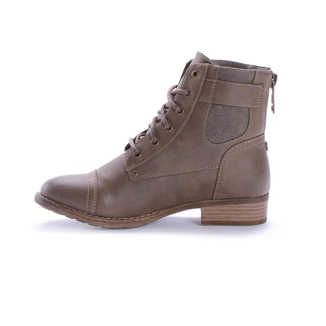 NEWLAND-25-5_56a12edb-259f-463f-b704-064ff33ddebc-Newland-Women's Fashion Light Boots-CHELSEE GIRL-Yellow Shoes