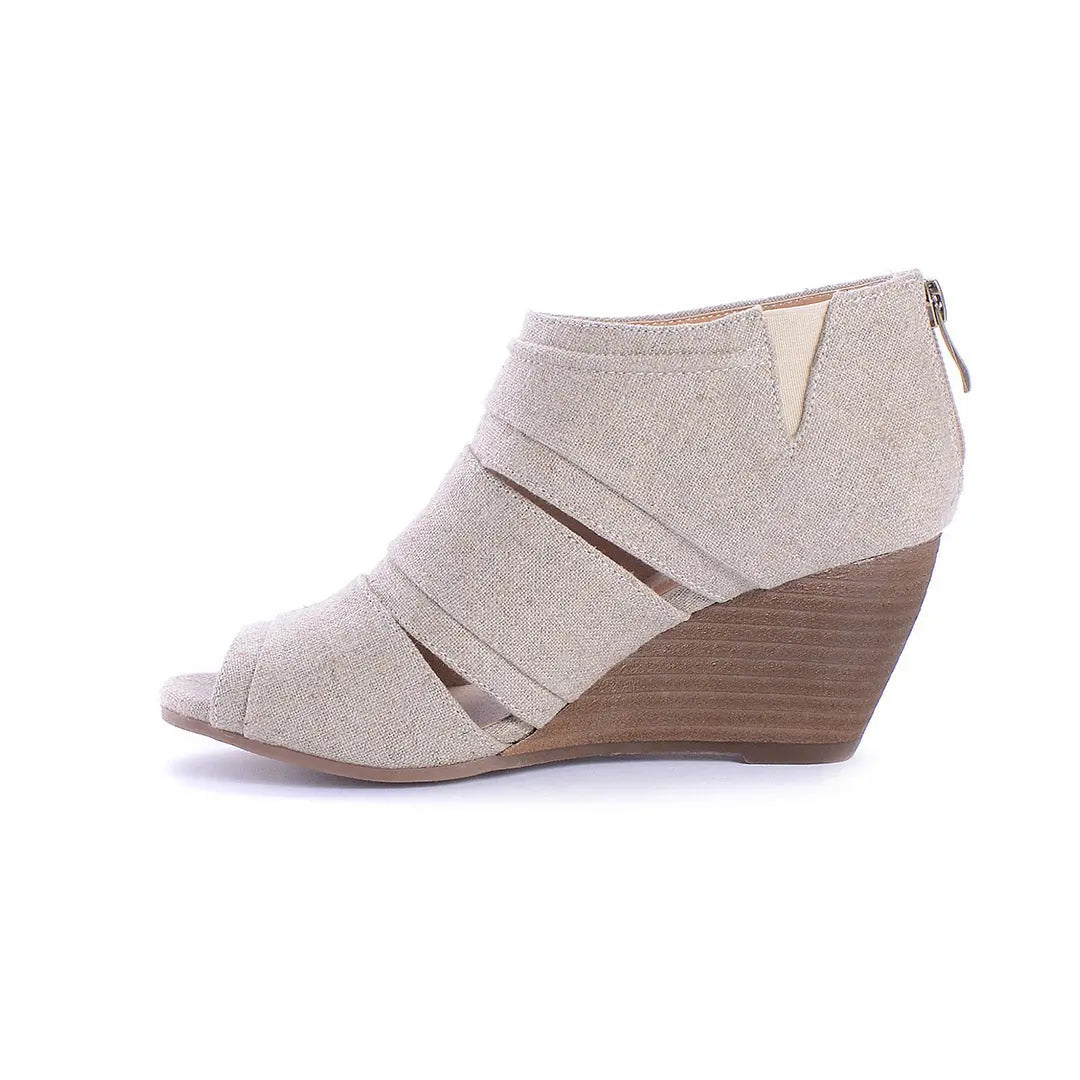 SCORPIO-22-4_ca2f5b93-86c8-432f-aa6f-d6065b824a9c-Scorpio-Women's Sandals-CHELSEE GIRL-Yellow Shoes