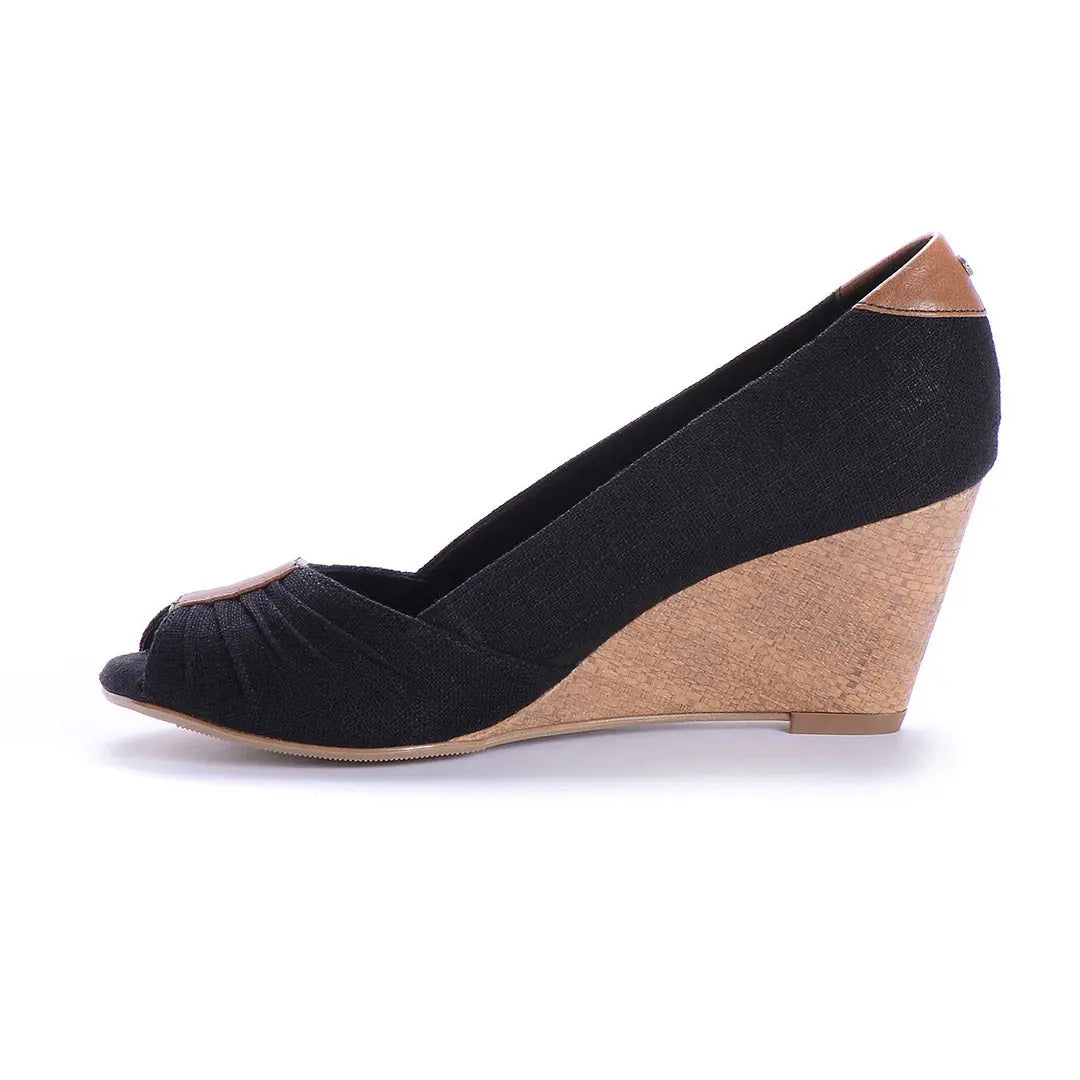 SHELTER-01-4_a9428c84-8ece-47bc-96d4-ab0c774b6555-Shelter-Women's Sandals-CHELSEE GIRL-Yellow Shoes