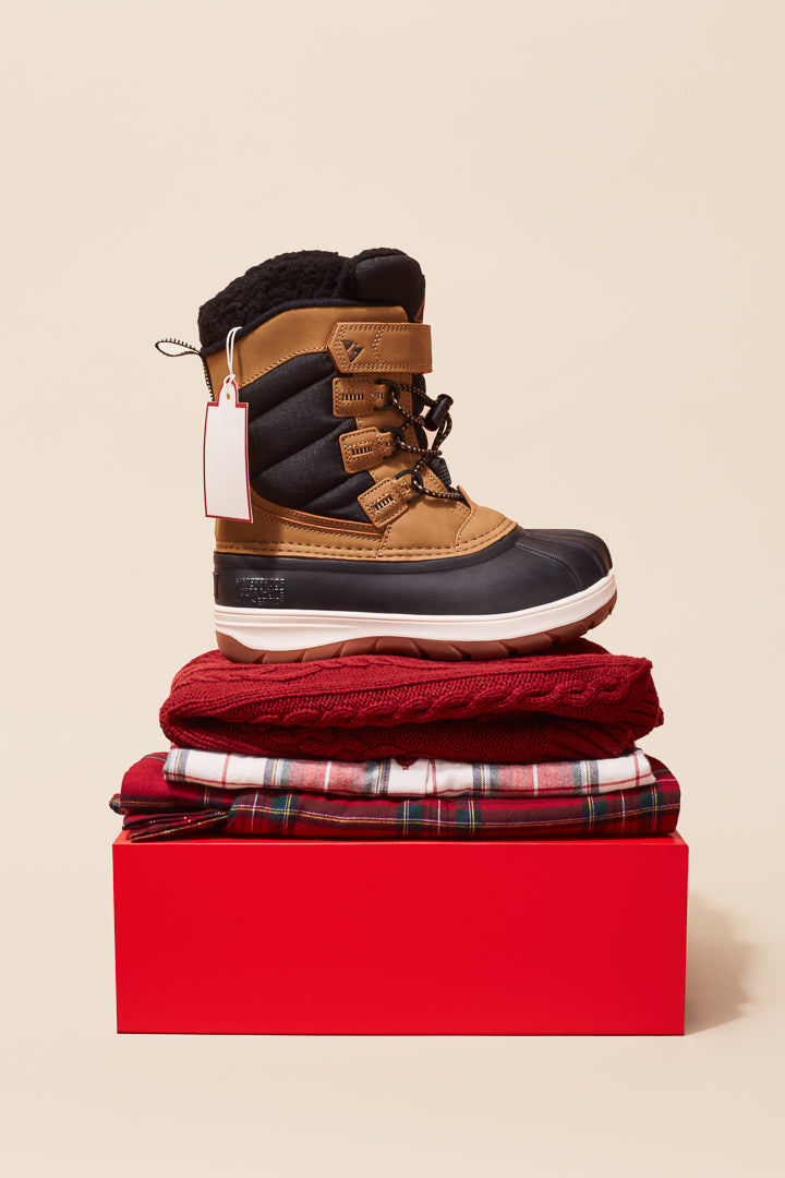 076A9813-Yellow Shoes