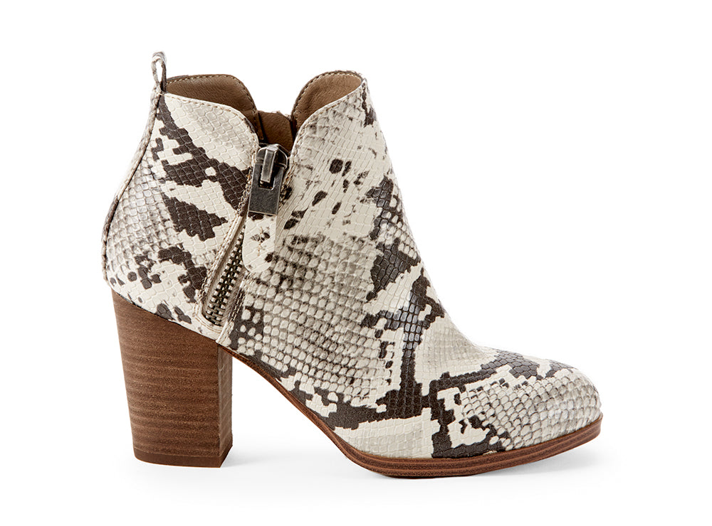 Yellow Shoes | Womens-Light Boots-Casual-Low Shaft & Med Heel | Aware | 