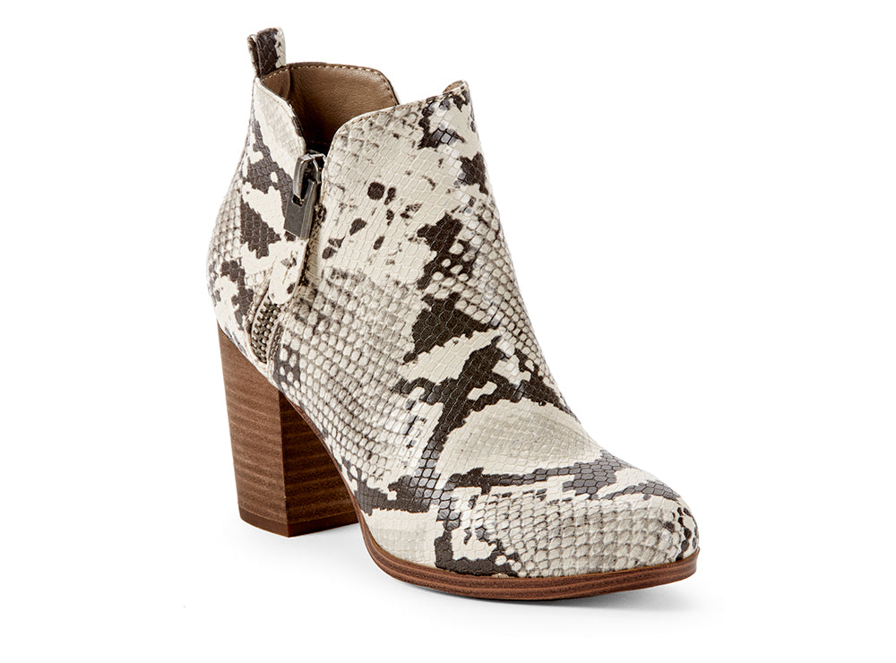 Yellow Shoes | Womens-Light Boots-Casual-Low Shaft & Med Heel | Aware | 
