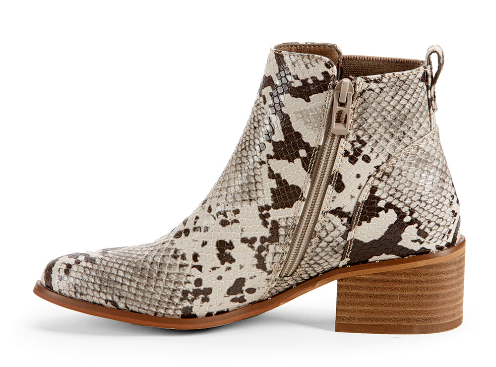 Yellow Shoes | Womens-Light Boots-Casual-Low Shaft & Med Heel | Sourcing | 