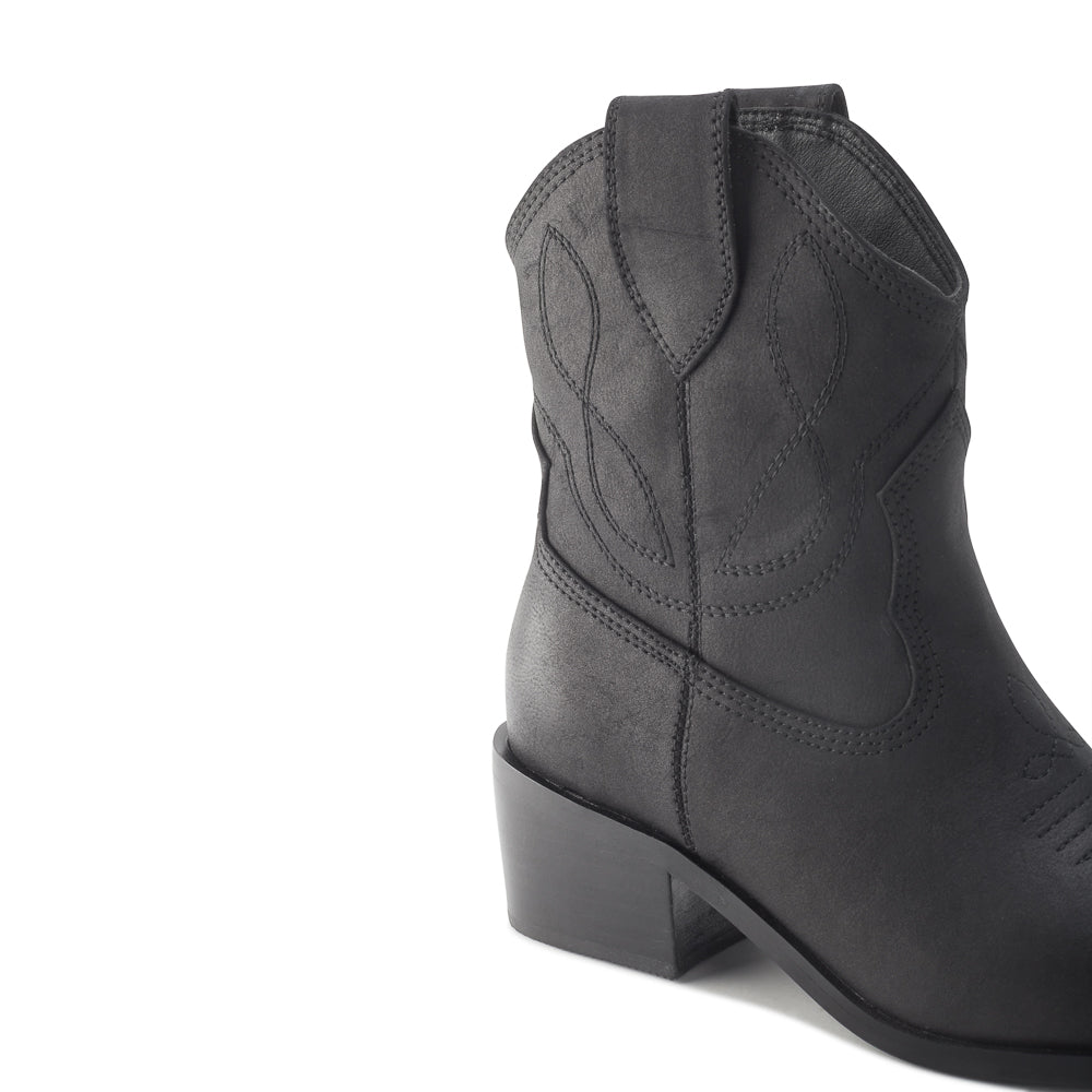 Yellow Shoes | Womens-Light Boots-Casual-Med Shaft & Med Heel | NASHVILLE | 