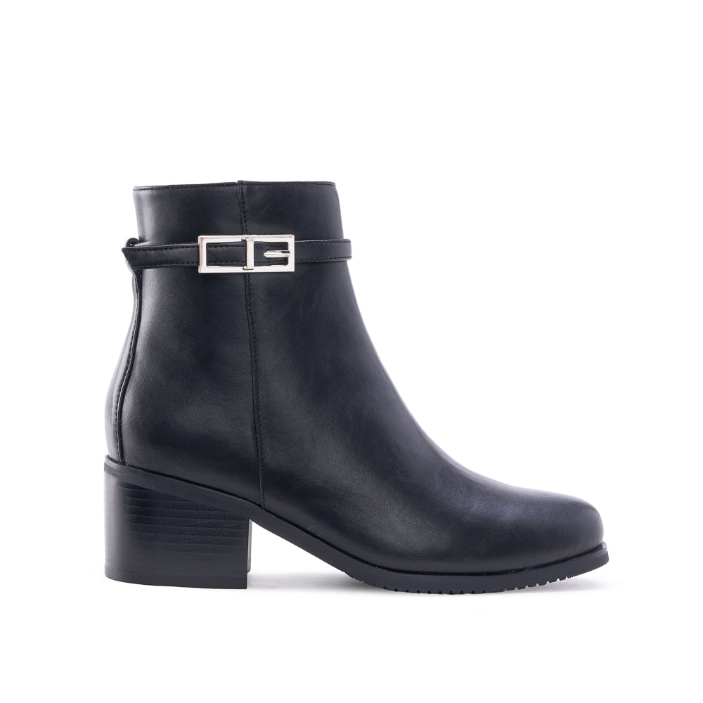 Yellow Shoes | Women's Winter Boots | MISCA | 122522-01-MISCA-01.jpg