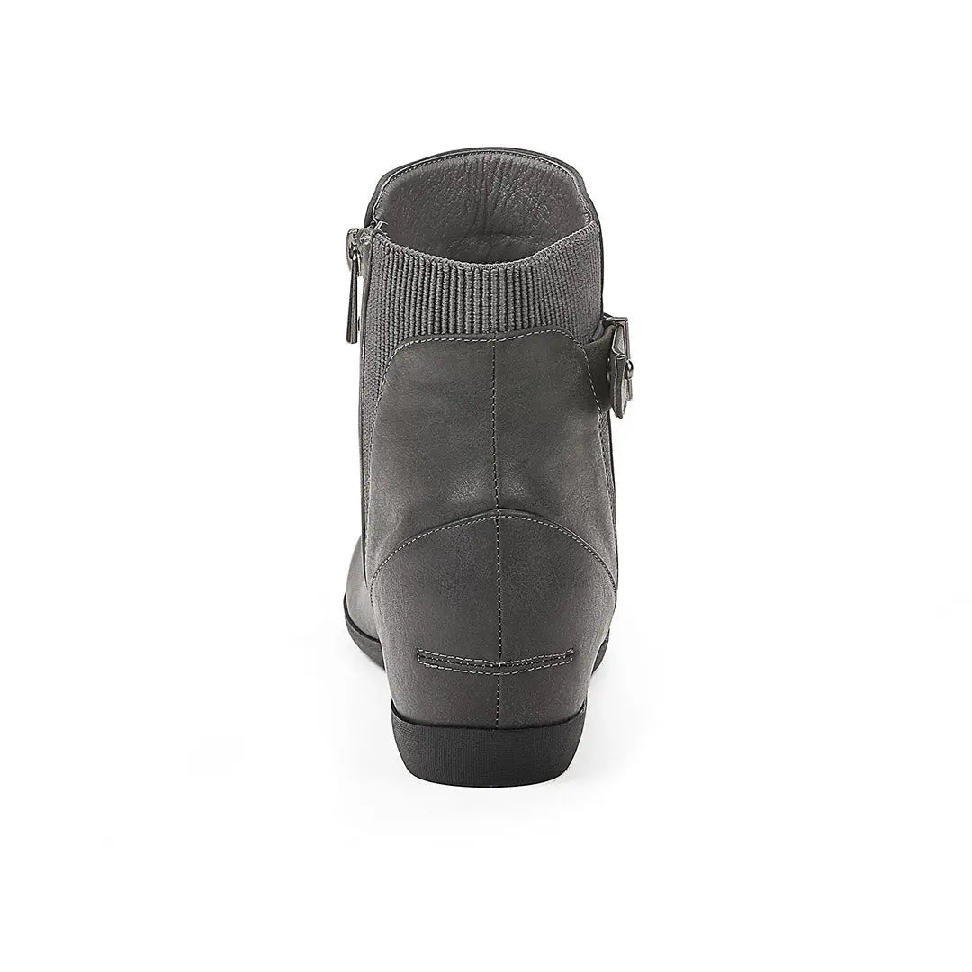 105812-05-hangar-4_d026775f-81e5-4765-a776-c8a3e7e8fe10-Hangar-Women's Fashion Light Boots-chelsee girl-Yellow Shoes