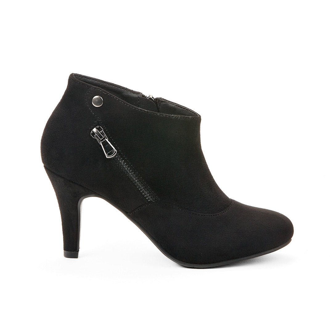 106010-01-valleys_207ebc0d-e8c5-4d6d-a1d4-00f9682045e6-1536800044-Valleys-Women's Dress Shoes-chelsee girl-Yellow Shoes
