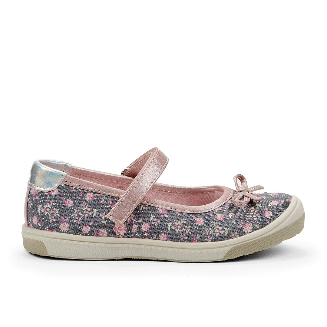 Yellow Shoes | Toddler Kids Shoes | Petales | 106576-39-petales_194da112-cb89-4208-8727-3f906472b065-1598500038-Petales-Toddler Kids Shoes-Miss Chelsee-Yellow Shoes