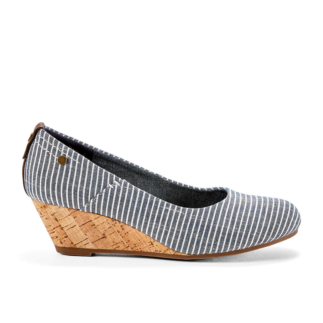 106993-41-majorca_bdafd8b3-c1bd-4a32-bb13-ab7e909947cc-1637000155-Majorca-Women's Dress Shoes-Chelsee Girl-Yellow Shoes