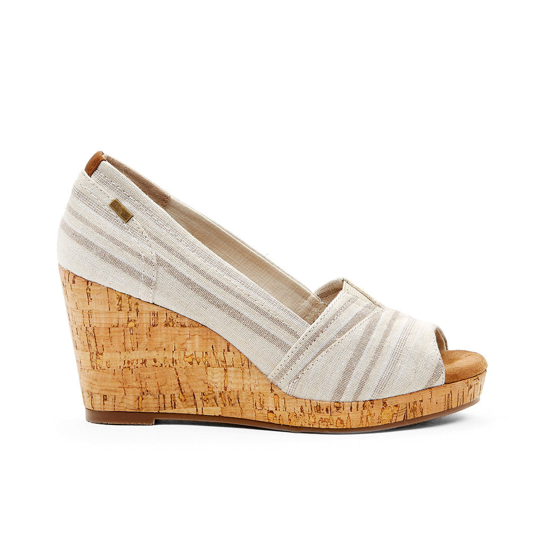 107000-29-rioja_2fc4a0da-6fde-46fd-9542-cc9ebe74d816-1637700074-Rioja-Women's Sandals-Chelsee Girl-Yellow Shoes