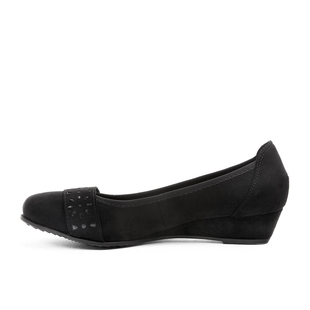 107091-01-juless-3_9866b47a-1d23-4076-8041-17e87661d583-Juless-Women's Dress Shoes-Chelsee Girl-Yellow Shoes