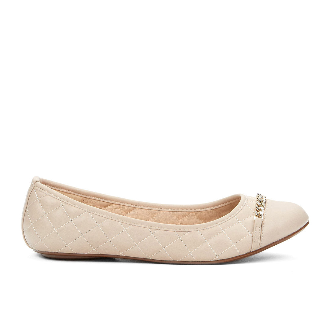 107850-30-alive_1cc777e8-08fc-4d0a-b869-e2582d0689c9-1717500098-Alive-Women's Casual Shoes-Chelsee Girl-Yellow Shoes