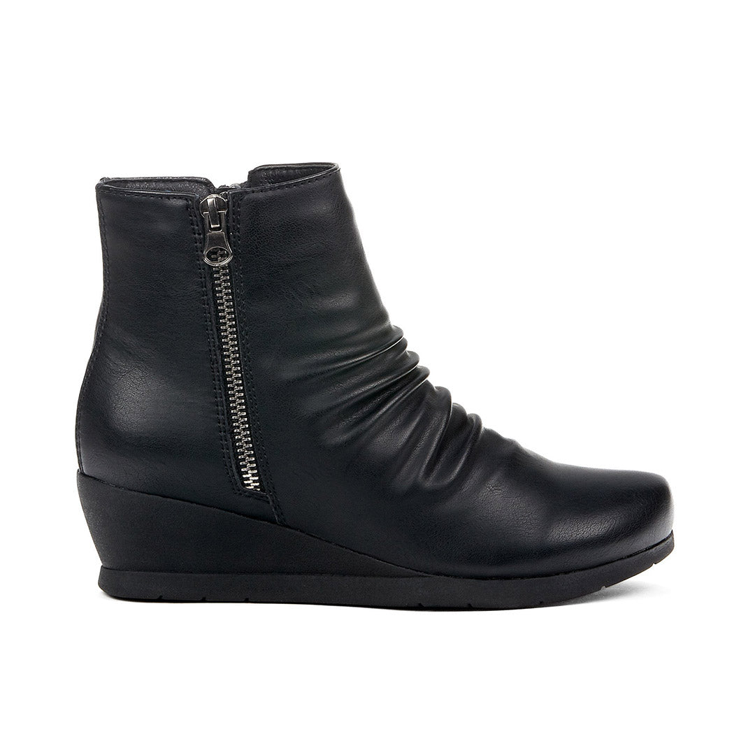 108014-01-direction_48f3330c-94dc-43c7-86f5-2c1f1dbef3ea-108014-01-Direction-Women's Fashion Light Boots-Riverland-Yellow Shoes