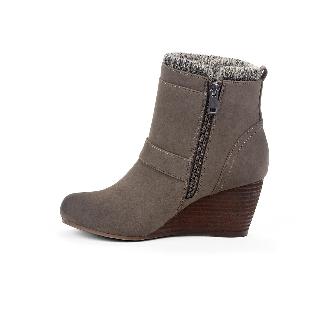 108307-25-exiled-3-Exiled-Women's Winter Boots-Chelsee Girl-Yellow Shoes
