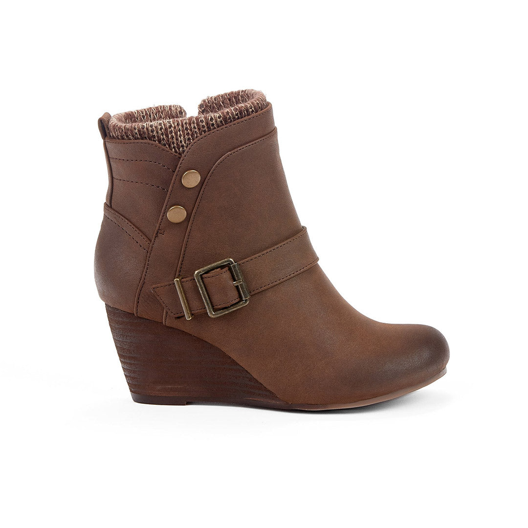 108307-31-exiled-1758700122-Exiled-Women's Winter Boots-Chelsee Girl-Yellow Shoes