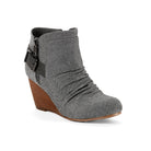 109133-05-elcamino-1_12323705-875f-4aec-a269-ef6405f7b41c-Elcamino-Women's Fashion Light Boots-Chelsee Girl-Yellow Shoes