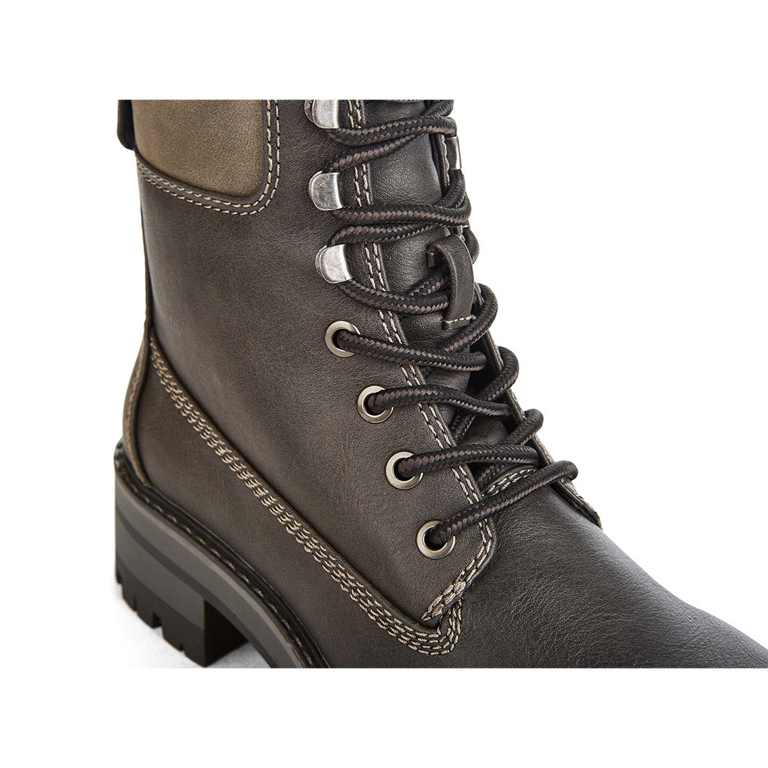 109622-05-construct-06_b6bca33b-a0c0-4f13-a2b7-9a7b0cae0e20-Construct-Women's Winter Boots-Chelsee Girl-Yellow Shoes