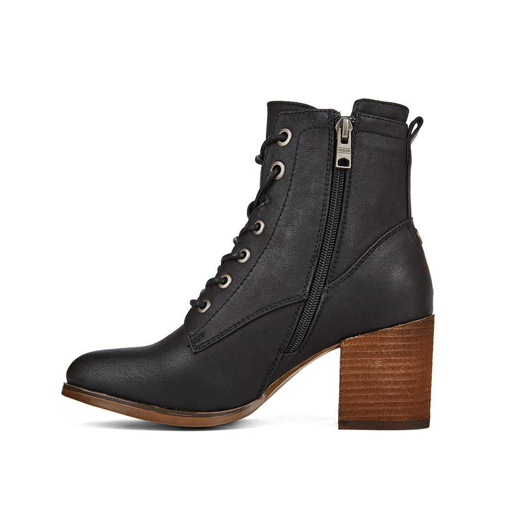 109641-01-entity-02_1810716b-516a-4430-b009-89c52844f87f-Entity-Women's Fashion Light Boots-Chelsee Girl-Yellow Shoes