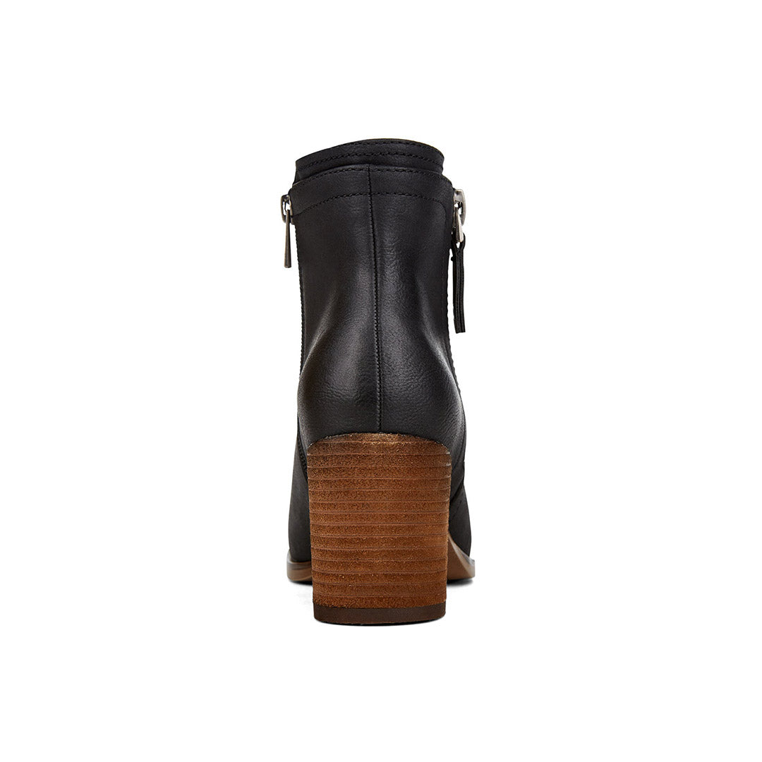 109645-01-tribute-05_ca790ba8-0776-4dc2-ac83-9628e09a3420-Tribute-Women's Fashion Light Boots-Chelsee Girl-Yellow Shoes