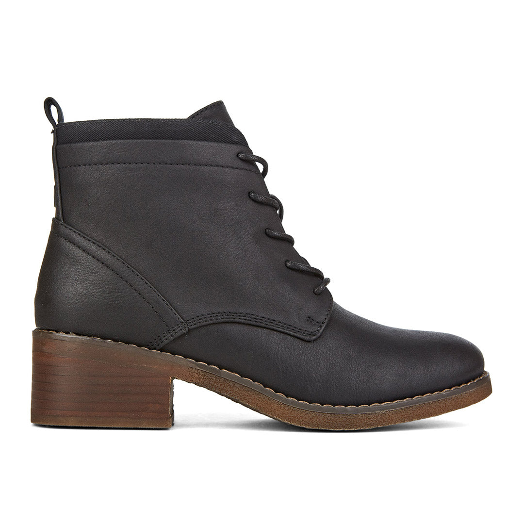 109648-01-everlandk-01_48b832f4-c8e9-4e0c-868d-e6ae3e92c66c-1897200050-Everland-Women's Fashion Light Boots-Chelsee Girl-Yellow Shoes