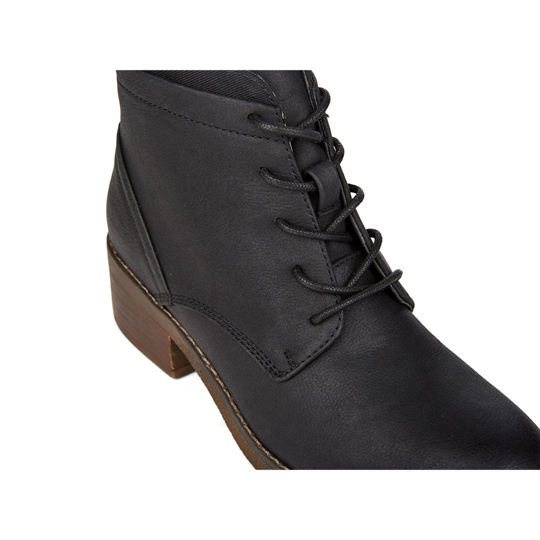 109648-01-everlandk-06_9408d6d6-5aae-449e-a94d-adcda12bec32-Everland-Women's Fashion Light Boots-Chelsee Girl-Yellow Shoes