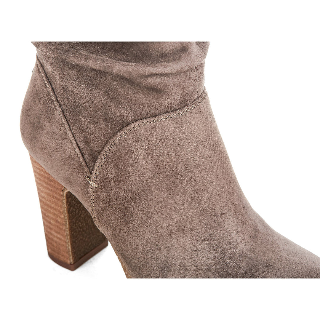 109666-25-exalted-06_d610b70d-dc10-439d-b6b3-279ce069d713-Exalted-Women's Fashion Light Boots-Chelsee Girl-Yellow Shoes
