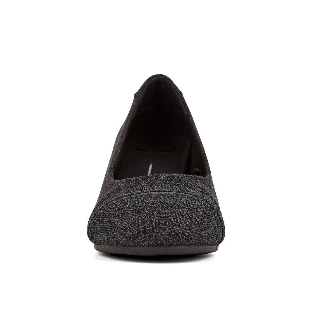 109712-47-echoest-04_8d7ea870-c1a8-41d4-acdd-2e9d4d9352af-Echoes T-Women's Comfort Shoes-Chelsee Girl-Yellow Shoes