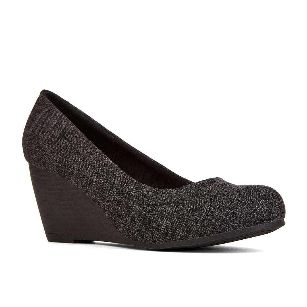 109717-47-forgiven-03_43c947a5-aaf9-4910-b8ba-14cc0f014fc5-Forgiven-Women's Comfort Shoes-Chelsee Girl-Yellow Shoes