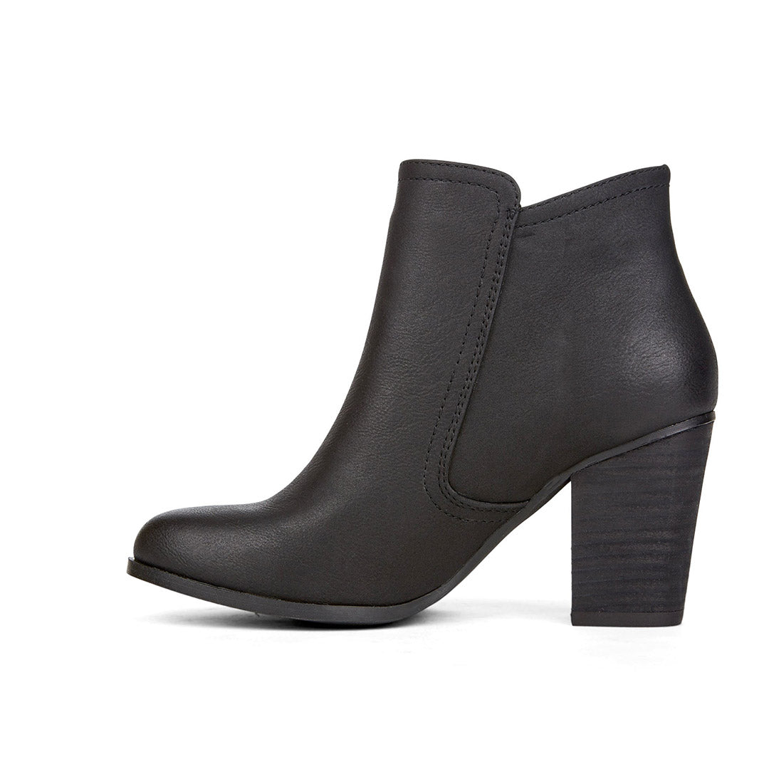 109994-01-essences-02-Essences-Women's Fashion Light Boots-Chelsee Girl-Yellow Shoes