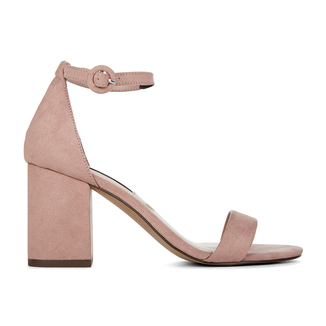 111300-68-raffaella-01-2047800122-Raffaella-Women's Sandals-Chelsee Girl-Yellow Shoes
