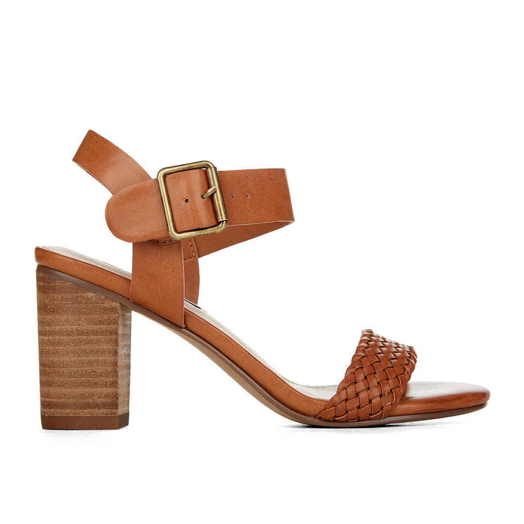 111615-31-twining-01-2090800098-Twining-Women's Sandals-Chelsee Girl-Yellow Shoes