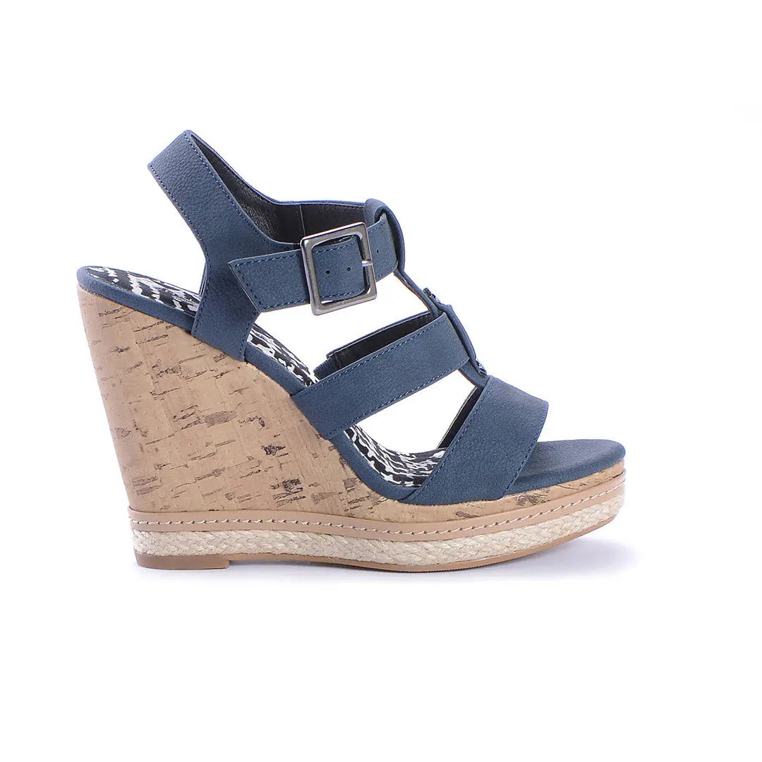 AQUARIUS-43-1_9a2ce024-ec4c-4216-a4e5-488948fce900-1441600094-Aquarius-Women's Sandals-CHELSEE GIRL-Yellow Shoes