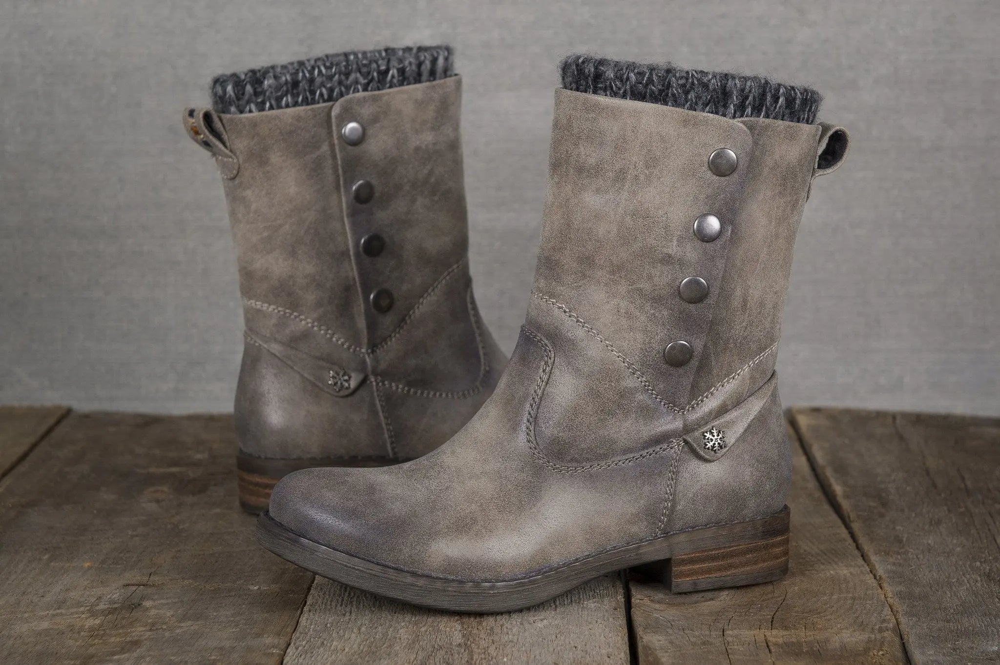 Yellow Shoes | Womens-Winter Boots-Casual-Low Shaft & Low Heel | Boxeur | BOXER_TAUPE_2_011b0a04-24c0-47f3-b1dd-929a5876ad65-1299400070-Boxer-shoes-CHELSEE GIRL-Yellow Shoes